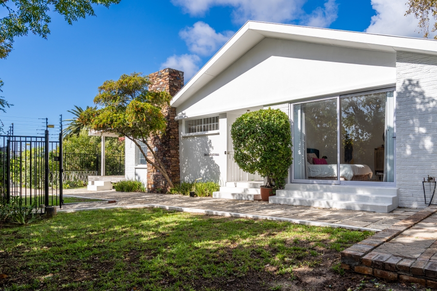 7 Bedroom Property for Sale in Rondebosch Western Cape